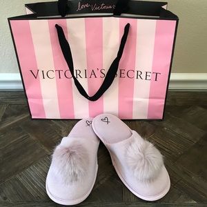 Victoria’s Secret Pom Pom slippers. NWOT